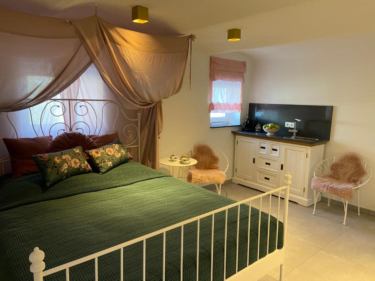 Luxus Ferienwohnung Mit Whirlpool 룬켈 외부 사진